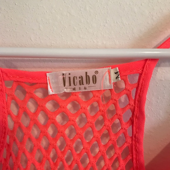 Cover up - Picture 3 of 3